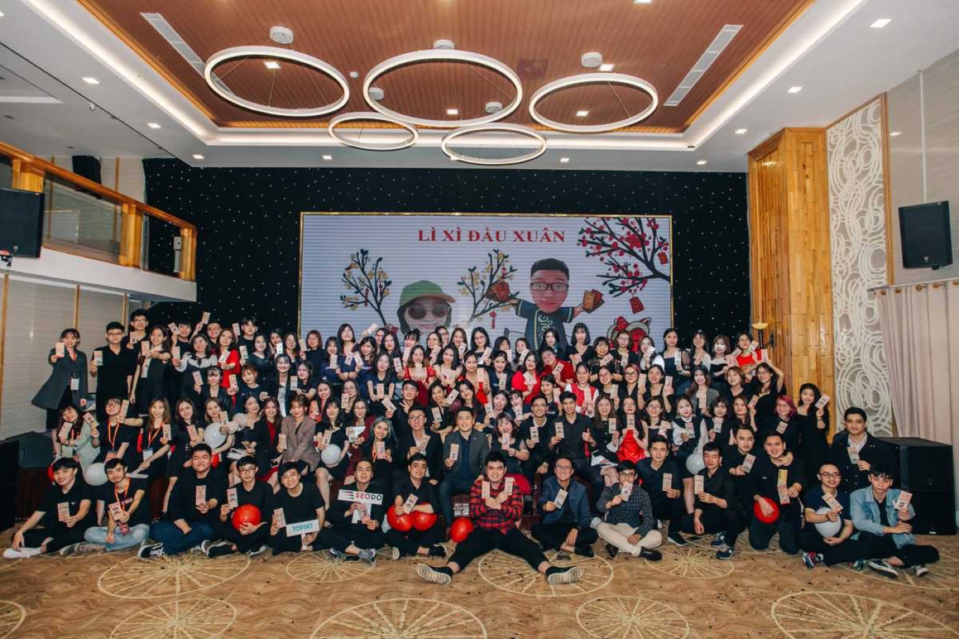 Tập thể SEODO chụp ảnh chung dịp đầu xuân